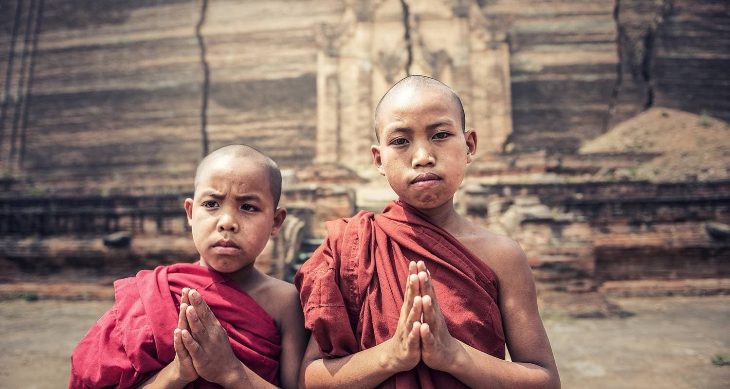 Private Buddhist Tour (3★ 4★ & 5★ Hotel Options)
