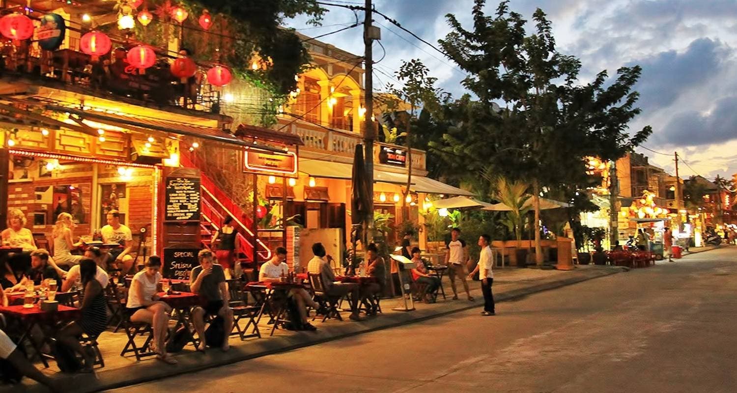 Essence 10 Days in Vietnam from North, Central down South
