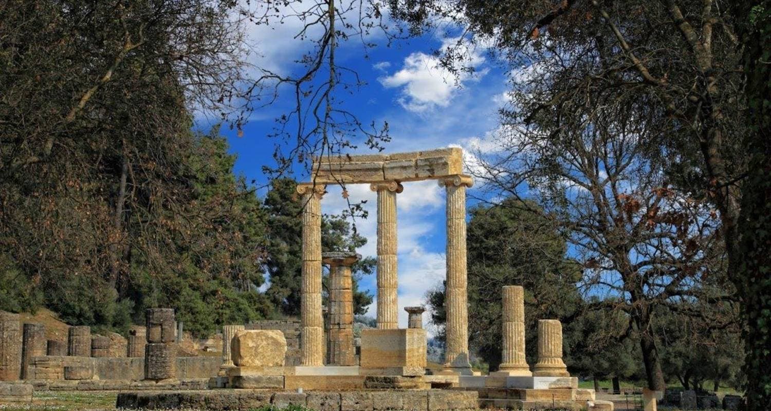 Highlights of the Mainland: Delphi & Meteora