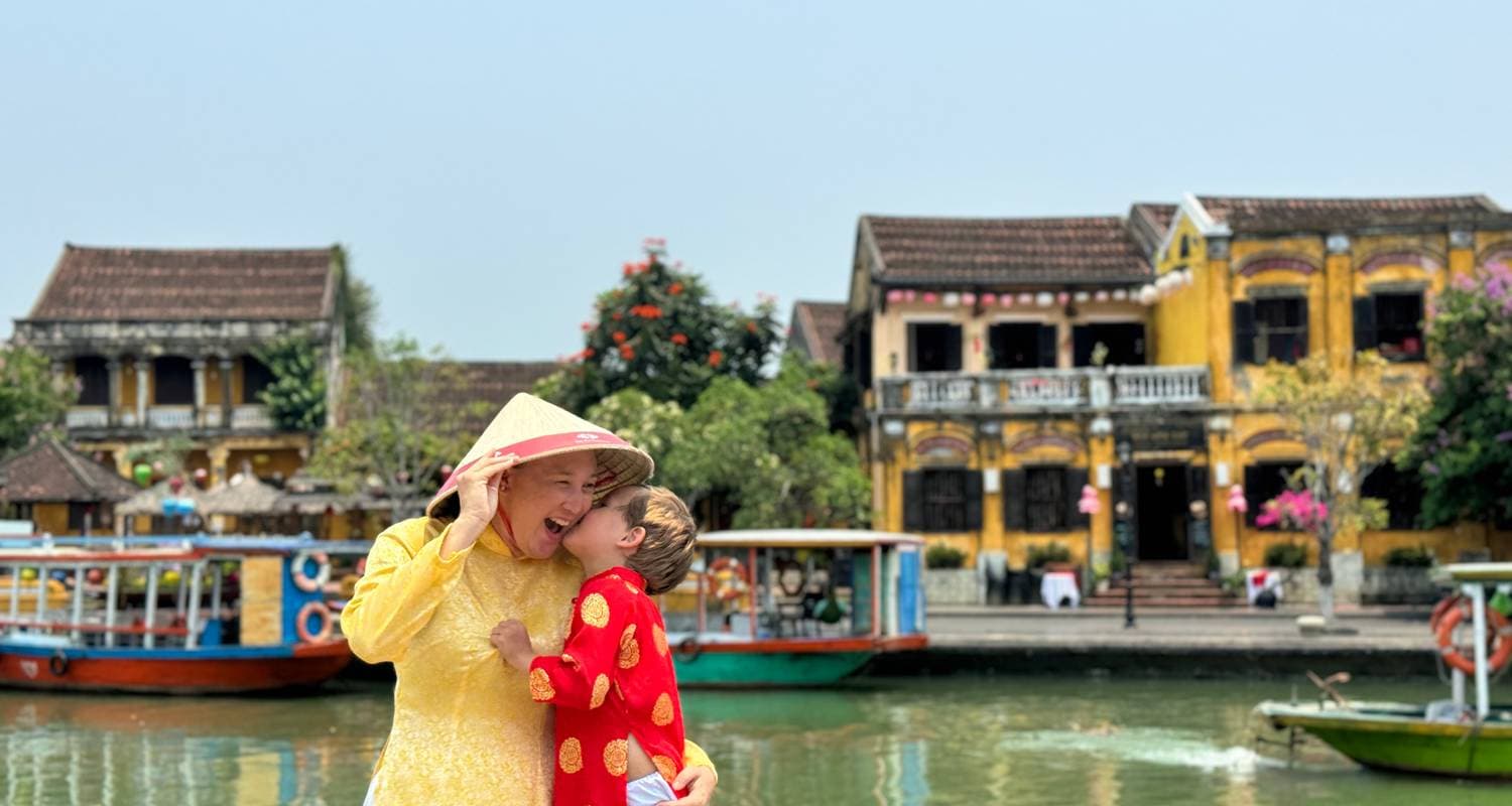 Vietnam 13 - Day Heritage & Golden Bridge Tour
