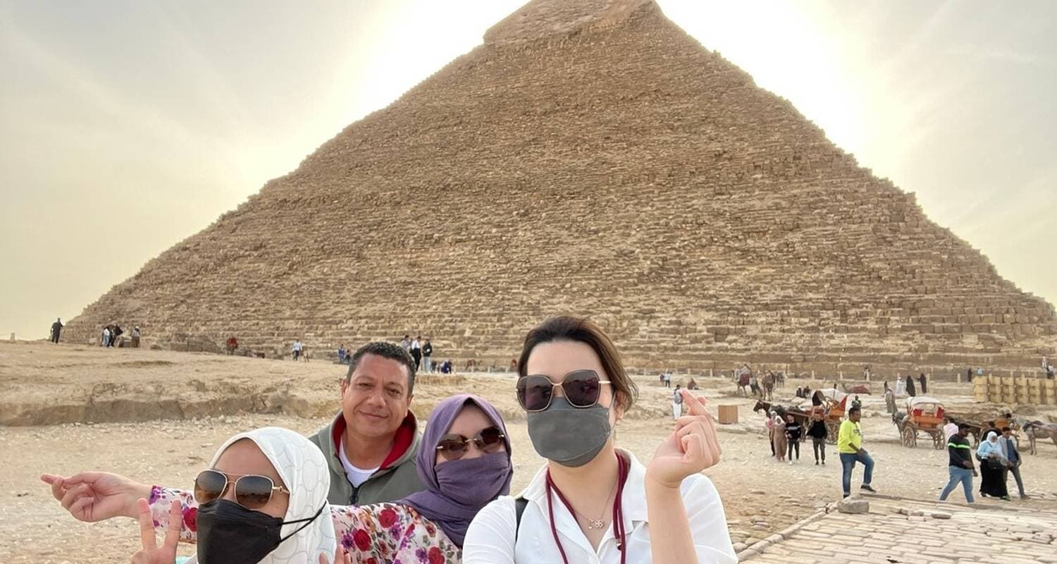 Explore Cairo - 5 Days Guided Tours to Giza Pyramids, Sphinx, Egyptian Museum & More