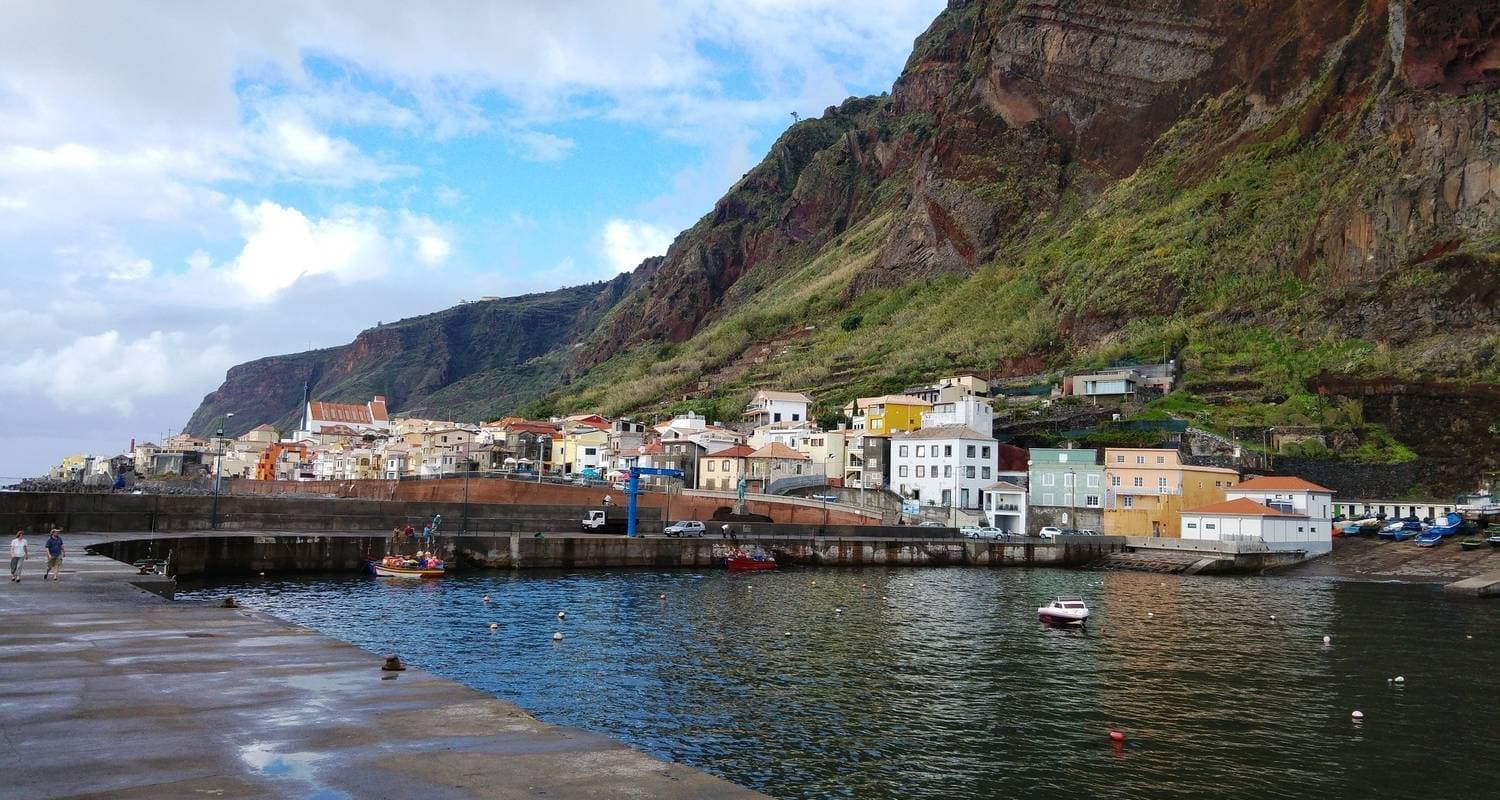Walking in Madeira (Christmas)