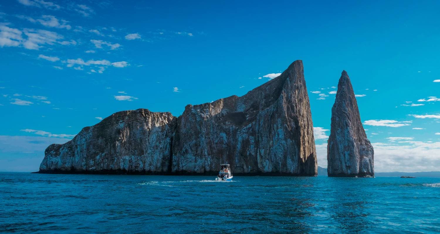 Colombia & Galápagos Express: Culture, Coffee & Island Paradise 13 Day Tour