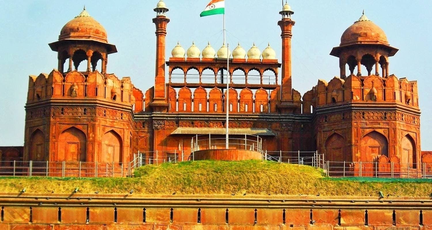 India Top Selling Golden Triangle Tour with Meals & Sunrise Taj Mahal