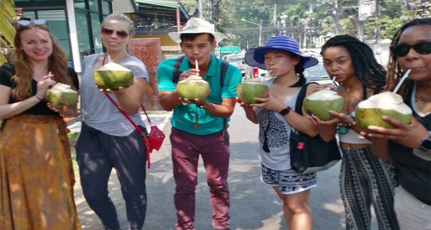 Experience real Bangkok & Chiang mai , Small Group — photo 3