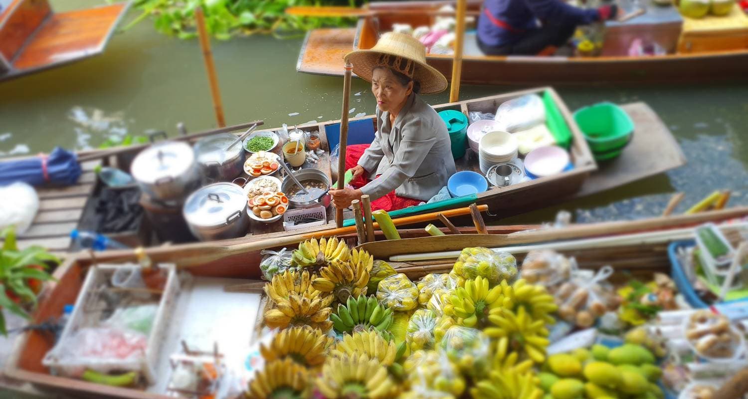 Small Group: Damnoen Floating market & Train market — photo 3