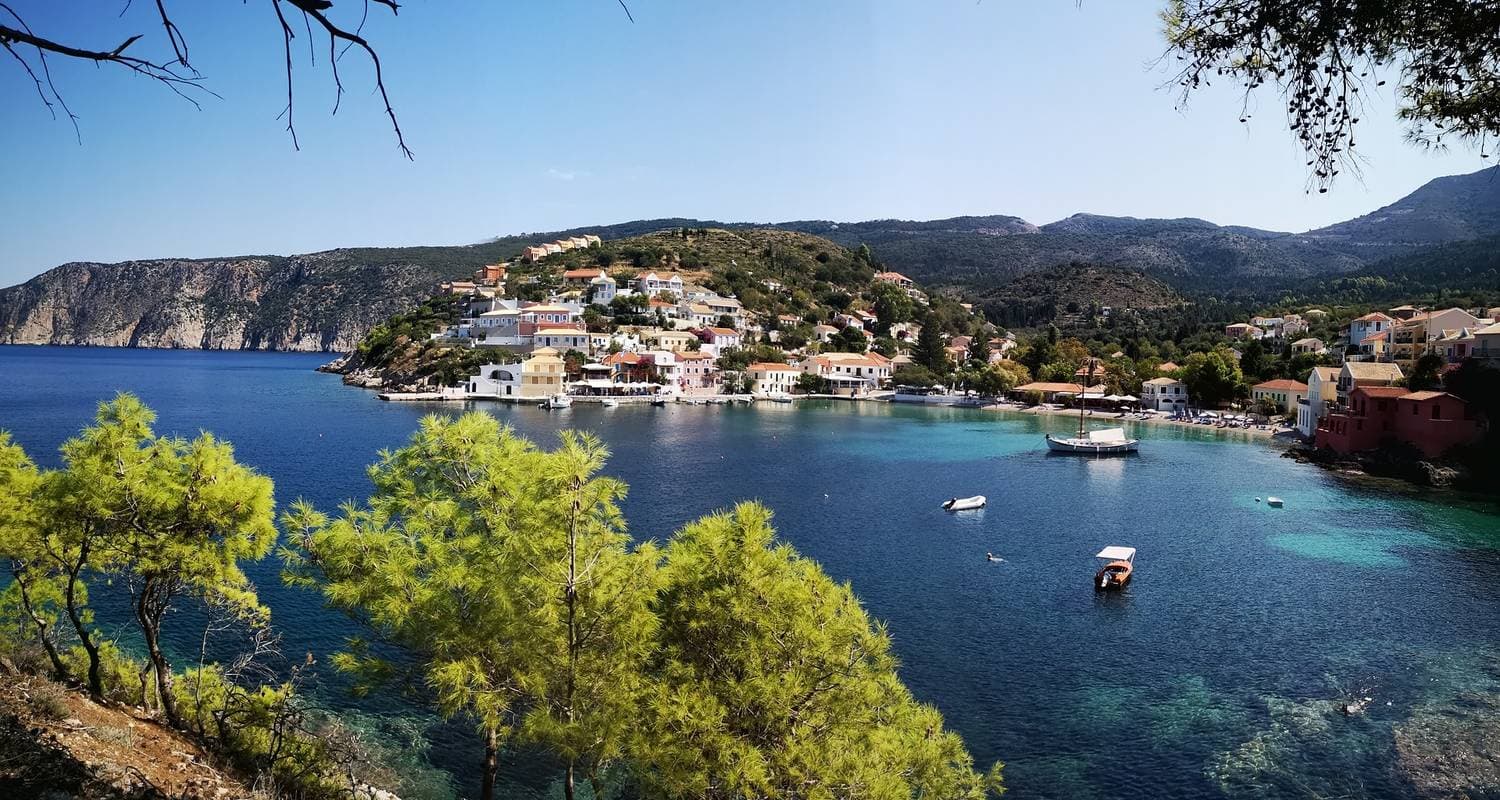 Zakynthos, Kefalonia, Santorini & Athens: 12-Day Highlights Tour