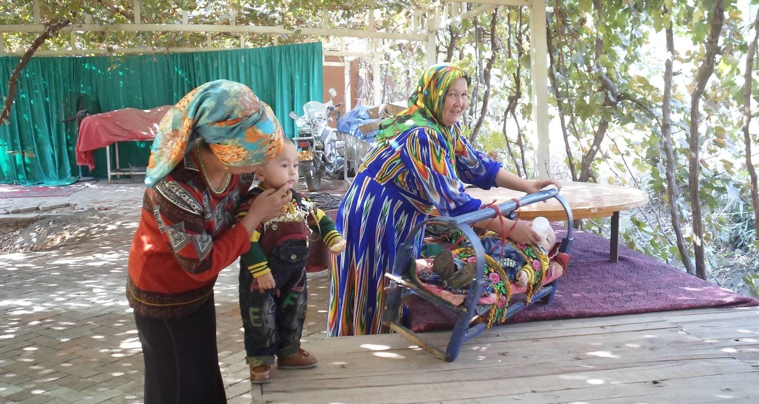 Budget Xinjiang Tour: Kashgar, Turpan, Urumqi & Tianchi