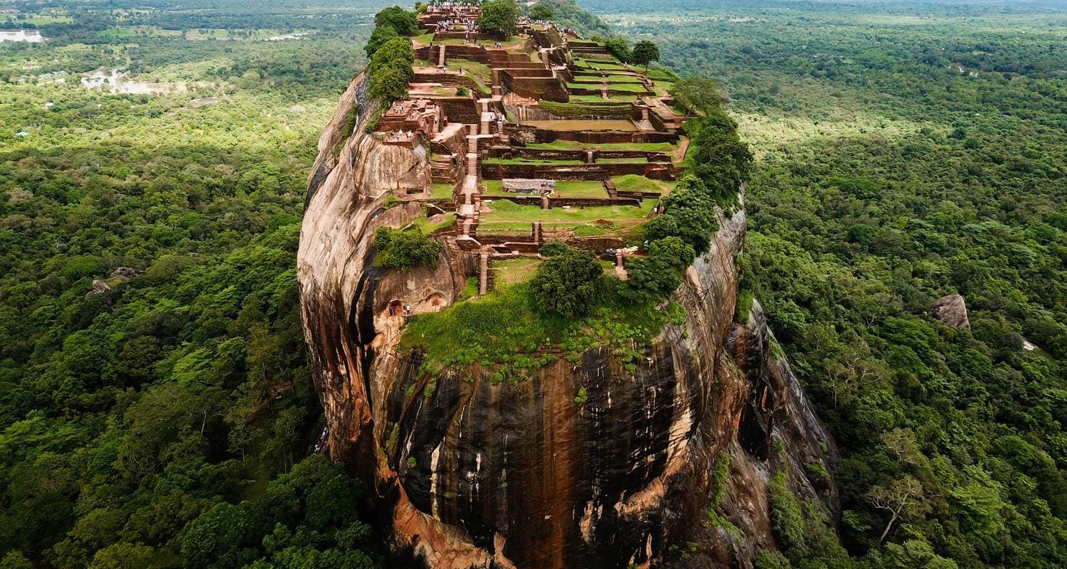 The best of Sri Lanka with Adventurous & deluxe Maldives