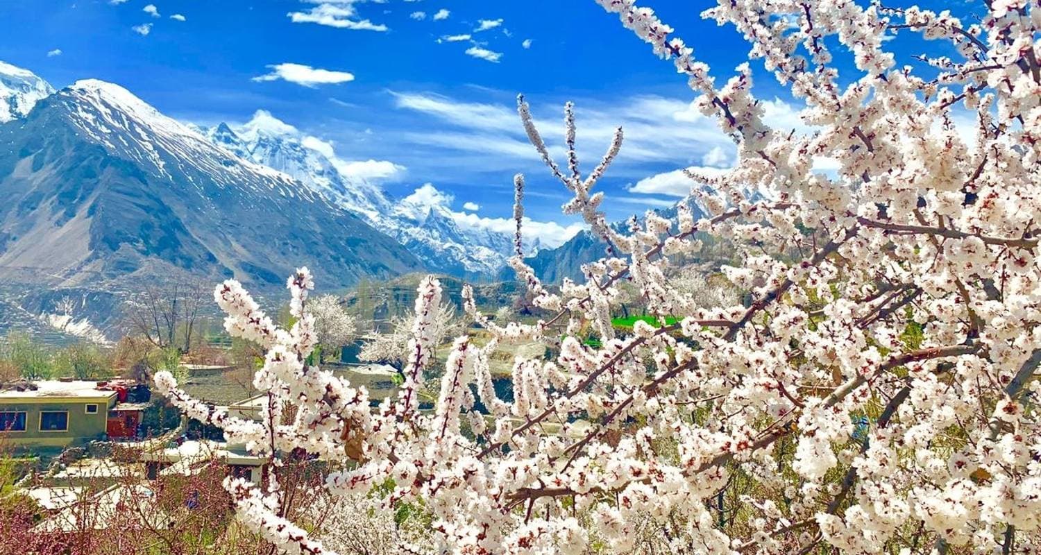 Hunza Valley Explorer – Karakoram Mountains Cultural Journey