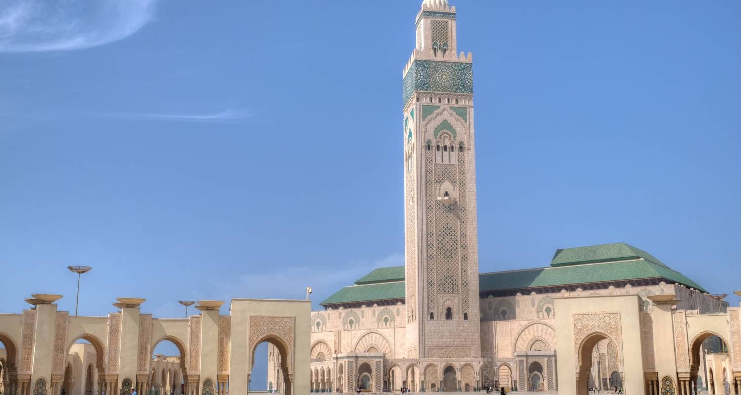Private 6-Days Tour from Casablanca to Chefchaouen -Fes-Merzouga & Marrakech