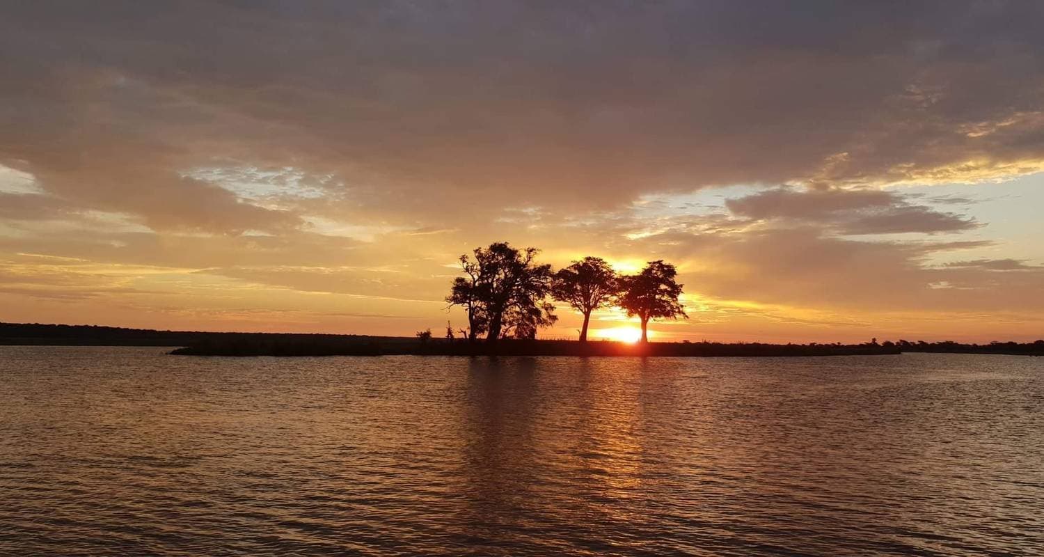Cape Victoria Discovery Tour Chobe Victoria Falls, Kruger Park, Cape Town 12 Day/12 Night Including Inter-Tour Flights — photo 3