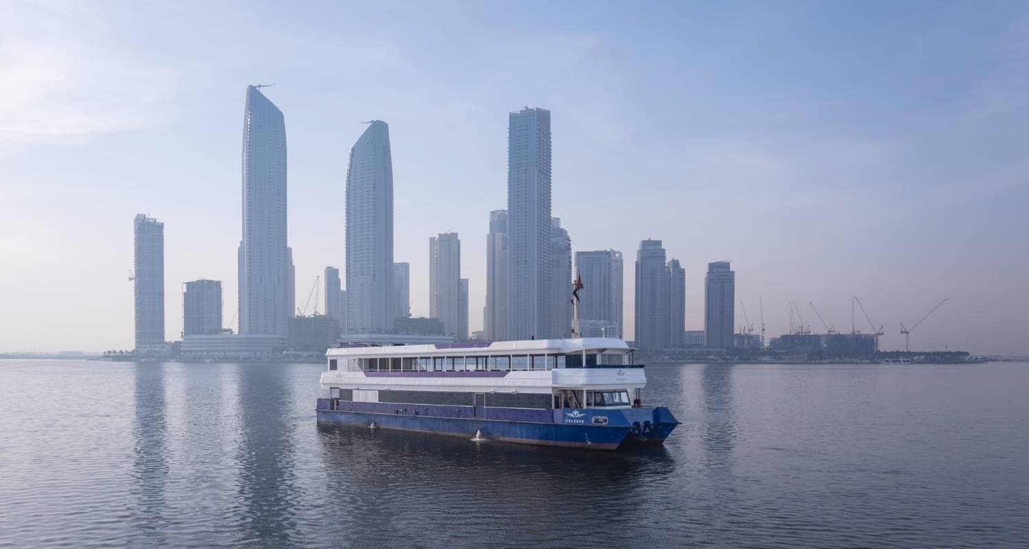 Tour of Dubai : Explore the Most Beautiful City of the Desert