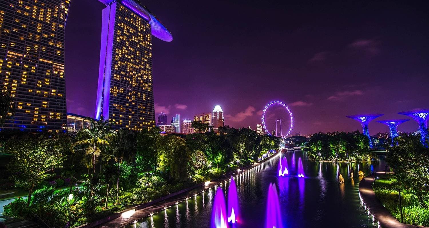 in Singapore: A Journey Through Greenery & Glamour
