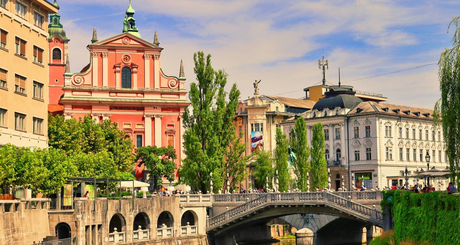 Young, Wild & On the Move; From Vienna to Venice by Rail & Bus — photo 3
