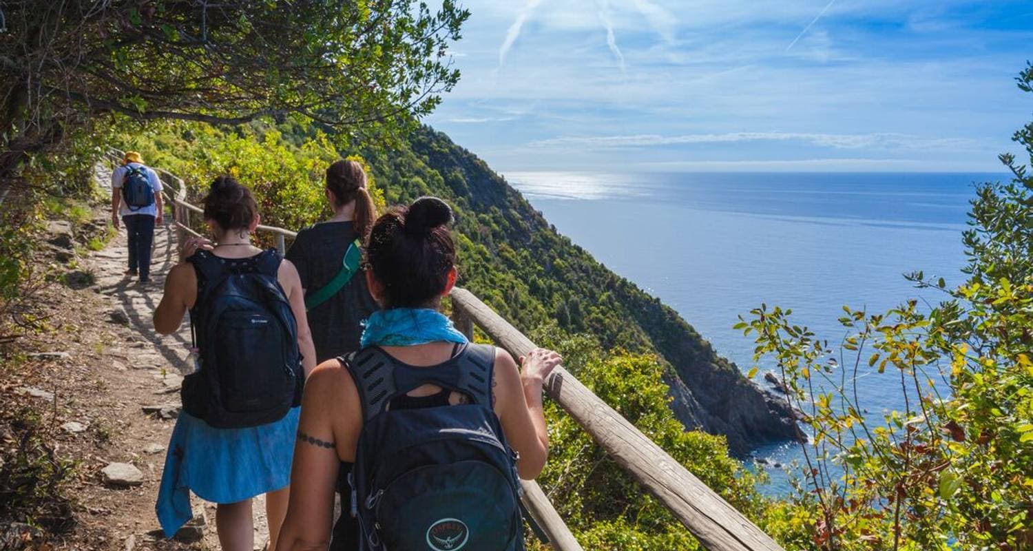 Cinque Terre: Hike, Bike & Kayak — photo 3