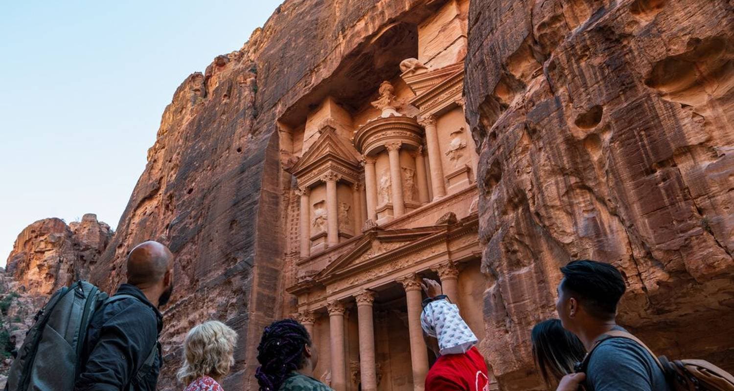 Hiking in Jordan: Petra & Wadi Rum — photo 3