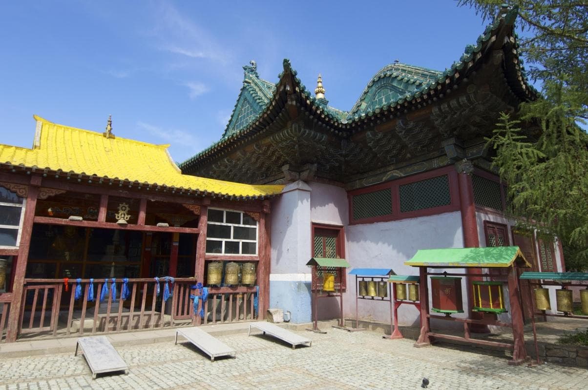 Gandantegchinlen Monastery (Gandan Monastery)