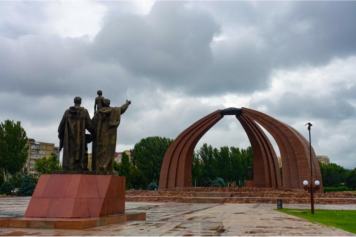 Victory Square