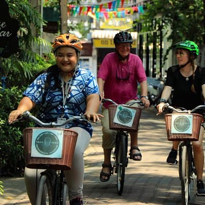 LIFECYCLING - Half Day City Bike Tour