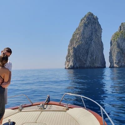 The Blue Fever: Capri island day cruise