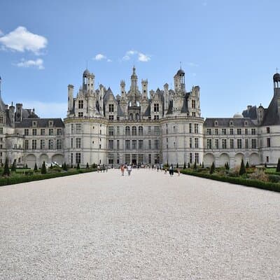 Visit to the castles of Chenonceau and Chambord