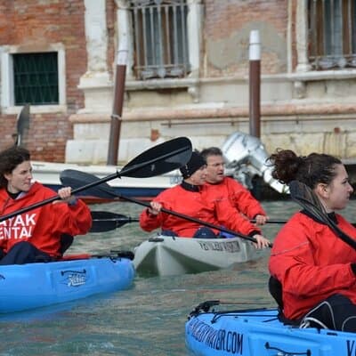 Venice: Kayak Tour in the canals from a unique POV
