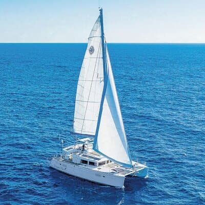 4 Hours Exclusive 45' Lagoon Catamaran Experience