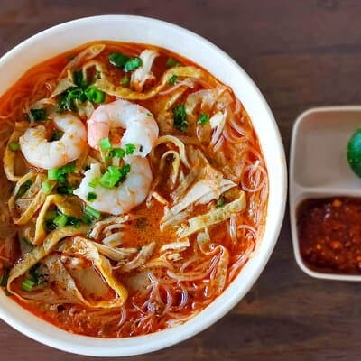Kuching Foodie Experience Guided Tour with 5 Tastings