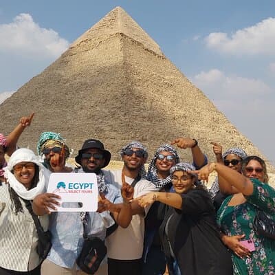 Half day tour to Giza Pyramids and Sphinx