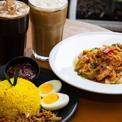 Small Group Melaka Flavours Food and Culture Tour