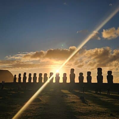 The Great Awakening of the 15 Dawn in Ahu Tongariki