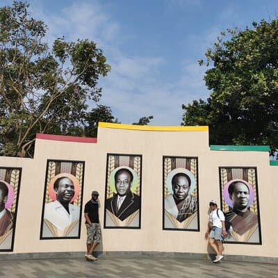 Accra City Day Tour-History,Culture,Markets&Independence Square