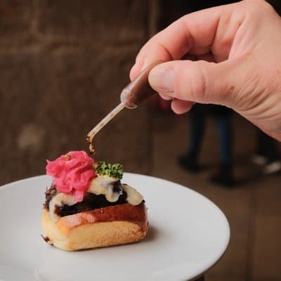 Bilbao Authentic Food Tour with 9 Pintxos and Local Drinks