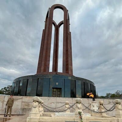 Contrasts of Communism - Small Group Walking Tour in Bucharest